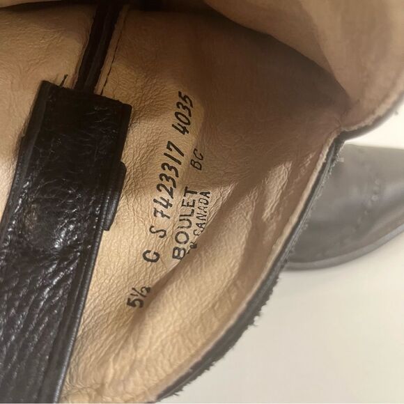 Boulet Elegant Black Embroidered Heeled Boots - Picture 9 of 9